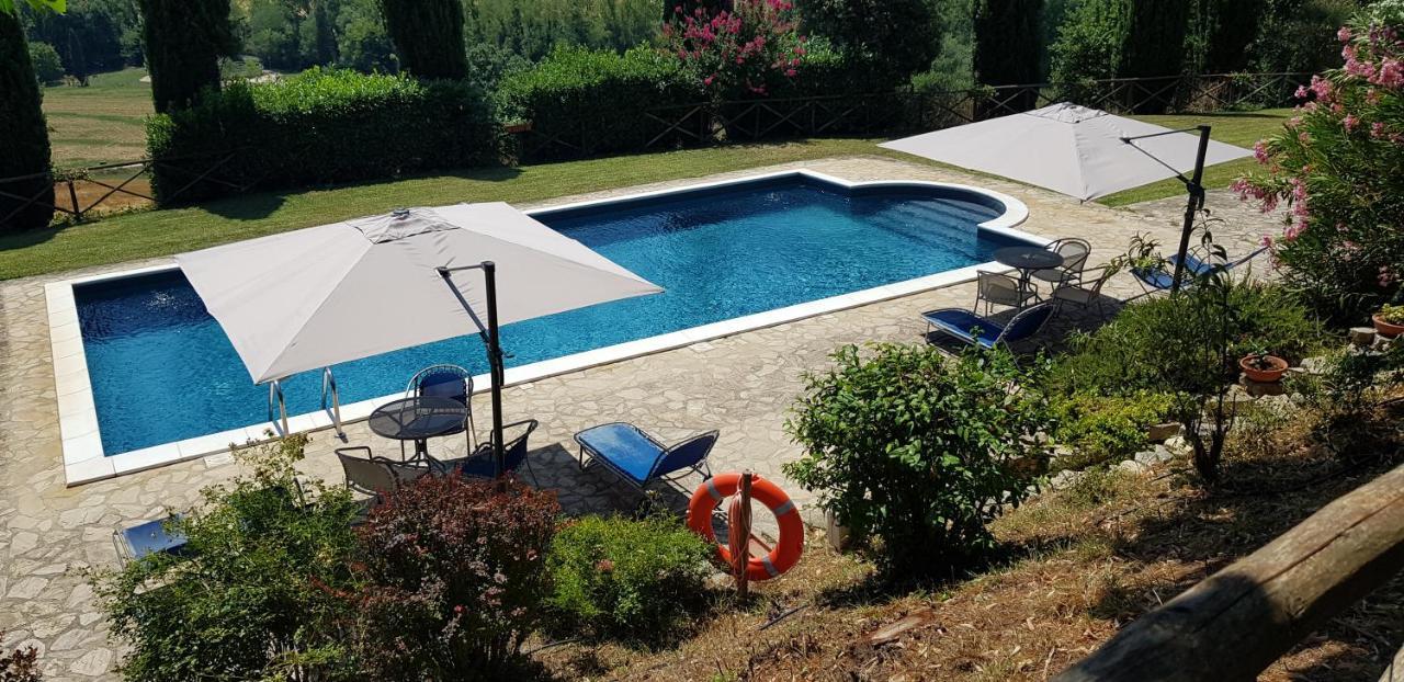 Case In Campagna Con Piscina A Todi Zewnętrze zdjęcie